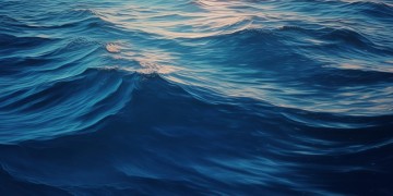 眷恋深蓝色的海究竟是哪首歌？