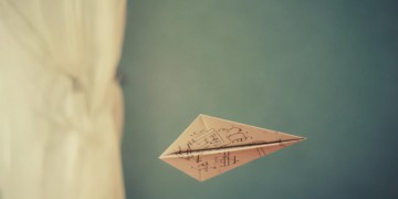 纸飞机有勇气究竟是哪首歌？