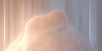 一个拥抱其实很暖出自哪首歌？
