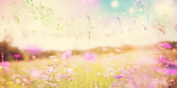 记忆中的那笑脸究竟是哪首歌？